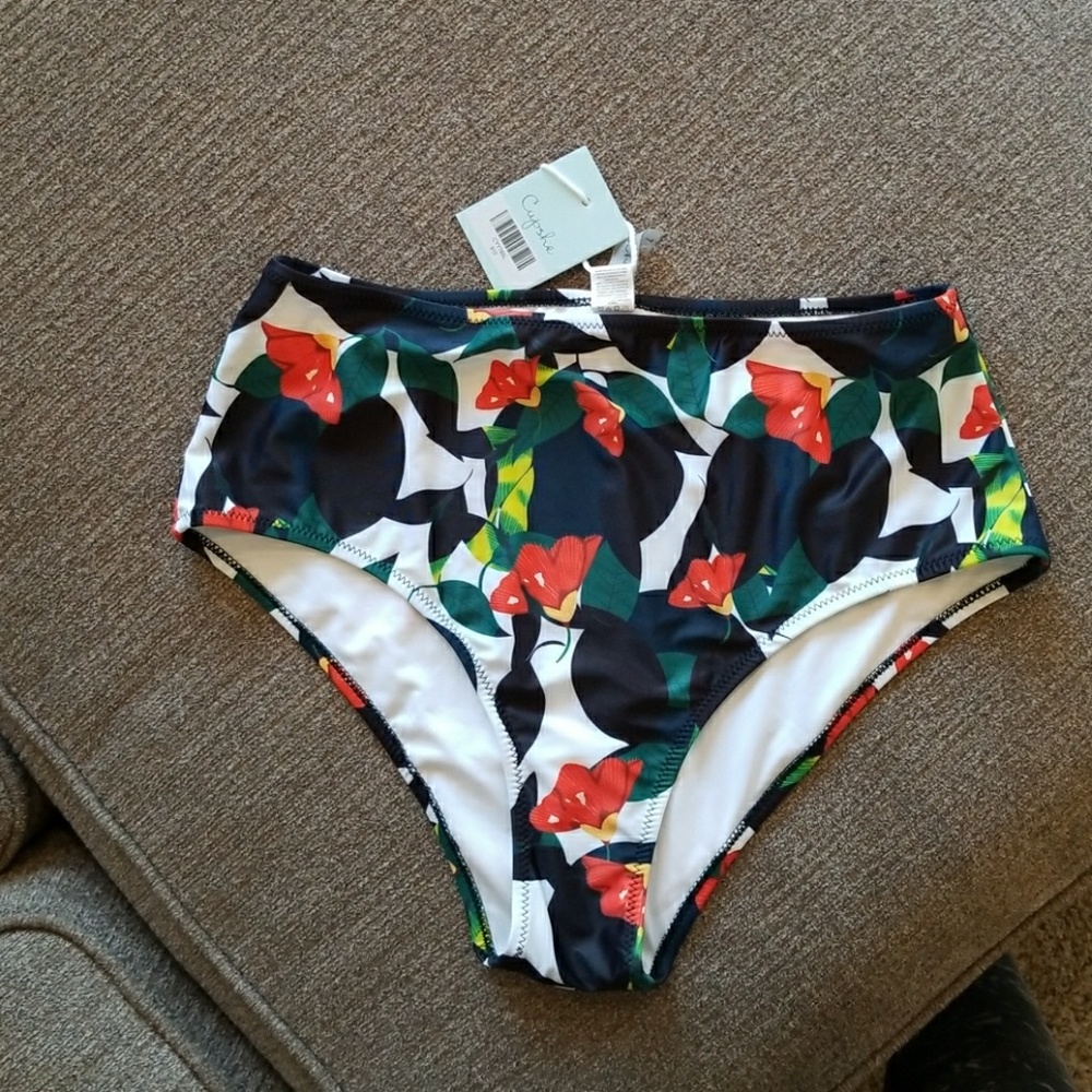 NWT floral cupshe high waisted bottoms
